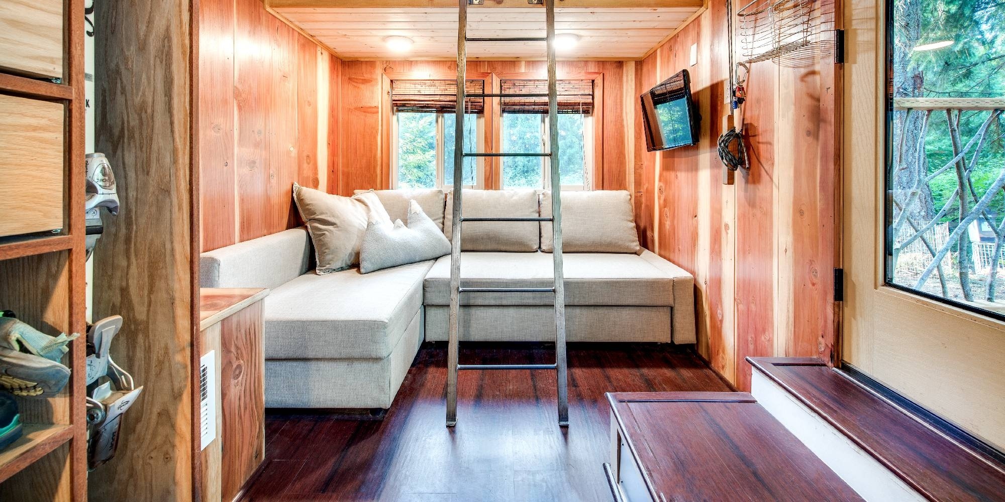 luketinaorlando-tinyhouse-2000x1352-483352-edited.jpg